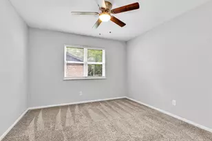 115 Red Oak Ln, Conroe, TX 77304 - Photo 34