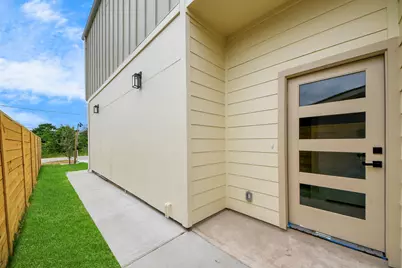 7542 Charlie Street, Houston, TX 77088 - Photo 6
