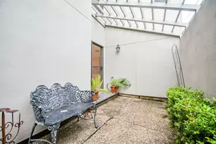 820 Harold St, Houston, TX 77006 - Photo 30