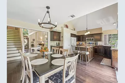 4758 Oakmont Court, League City, TX 77573 - Photo 10