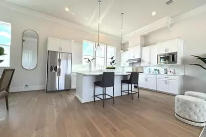 11057 Chatterton Drive, Houston, TX 77043 - Photo 4