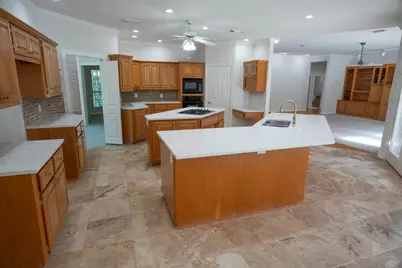 114 Rosewood Street, Lake Jackson, TX 77566 - Photo 12