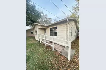 2108 Horn Road, Bay City, TX 77414 - Photo 2