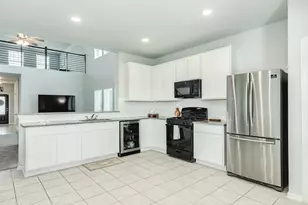 3640 Crosspointe Pass, Angleton, TX 77515 - Photo 8