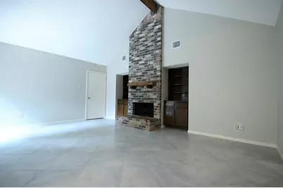 13 Maywind Court, The Woodlands, TX 77381 - Photo 12