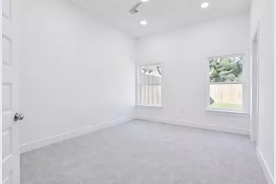 8137 Cabot Street #B, Houston, TX 77078 - Photo 8