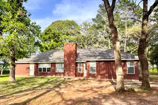 10 Oak Creek Dr, Huntsville, TX 77340 - Photo 34