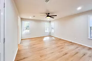 10 Oak Creek Dr, Huntsville, TX 77340 - Photo 16