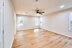 10 Oak Creek Dr, Huntsville, TX 77340 - Photo 18