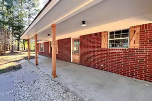 10 Oak Creek Dr, Huntsville, TX 77340 - Photo 32