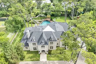 11527 Green Oaks Dr, Houston, TX 77024 - Photo 1