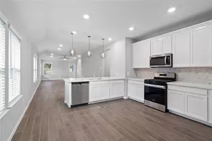 19560 Stripe Hl Bnd, Montgomery, TX 77316 - Photo 14