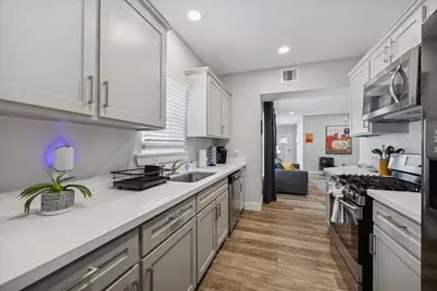 2410 Truxillo Street, Houston, TX 77004 - Photo 8