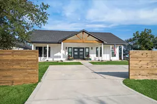 12915 Green Valley Dr, Rosharon, TX 77583 - Photo 1