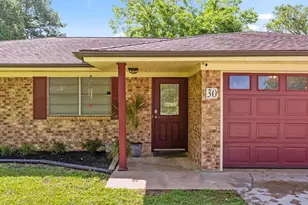 30 Live Oak St, Van Vleck, TX 77482 - Photo 2