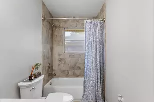 30 Live Oak St, Van Vleck, TX 77482 - Photo 28