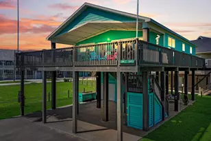 931 S Gateway, Crystal Beach, TX 77650 - Photo 1