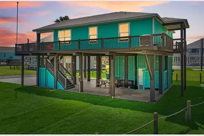 931 S Gateway, Crystal Beach, TX 77650 - Photo 2