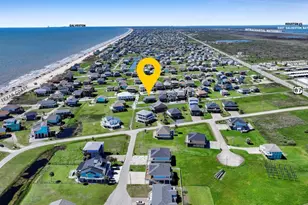 931 S Gateway, Crystal Beach, TX 77650 - Photo 6