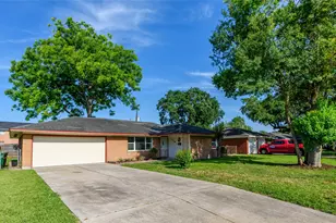 9109 Lugary Dr, Houston, TX 77074 - Photo 2
