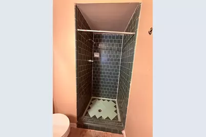 4427 Trafalgar Drive, Houston, TX 77045 - Photo 14