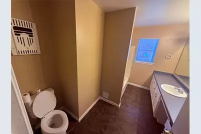 4427 Trafalgar Drive, Houston, TX 77045 - Photo 10