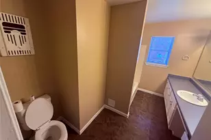 4427 Trafalgar Dr, Houston, TX 77045 - Photo 10