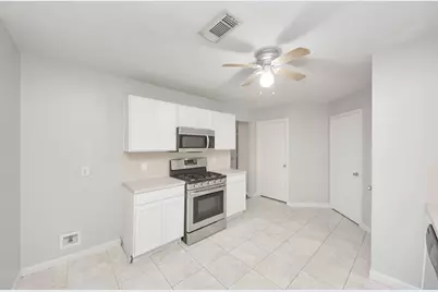 14614 Sweetwater View Drive, Houston, TX 77047 - Photo 18
