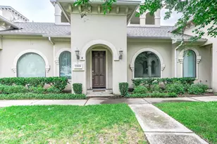12830 Willow Centre Dr, Houston, TX 77066 - Photo 2