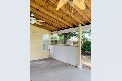 5042 Canyon Blanco Drive, Houston, TX 77045 - Photo 6