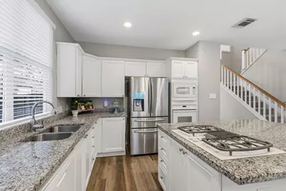 34 Redland Place, The Woodlands, TX 77382 - Photo 12