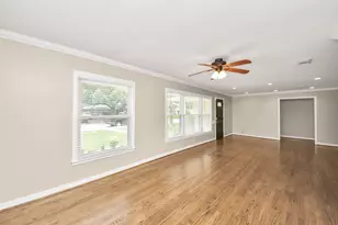 3419 Norris Dr, Houston, TX 77025 - Photo 10