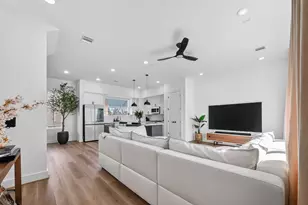 4804 Elysian St, Houston, TX 77009 - Photo 8