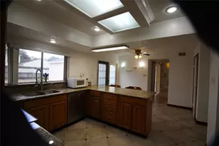 458 Woodrail Dr, Webster, TX 77598 - Photo 18