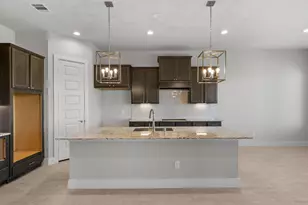 413 Hampton Edge Ln, Waller, TX 77484 - Photo 2