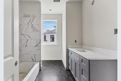 2023 Oak Forest Drive #A-B, Houston, TX 77018 - Photo 4