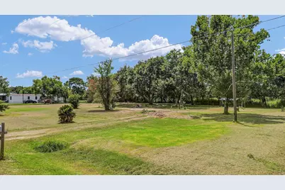 2478 Brias Road, Angleton, TX 77515 - Photo 6