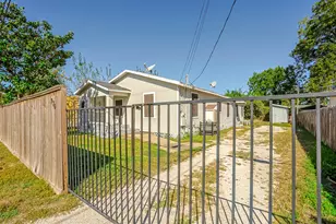 776 Fair St, Houston, TX 77088 - Photo 1