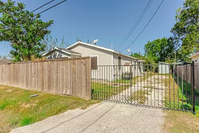 776 Fair Street, Houston, TX 77088 - Photo 14