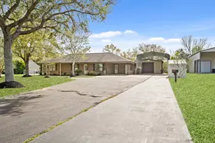 4309 S Elm Ave, Santa Fe, TX 77517 - Photo 2