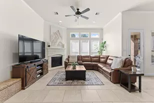 95 Lindenberry Cir, The Woodlands, TX 77389 - Photo 18