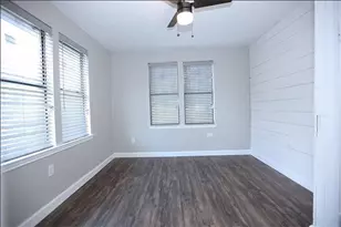 5917 1/2 Sherman St, Houston, TX 77011 - Photo 8