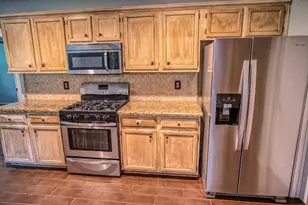 308 County Rd 893B, Angleton, TX 77515 - Photo 20