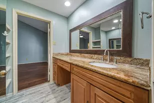 11711 Memorial Dr, Houston, TX 77024 - Photo 26