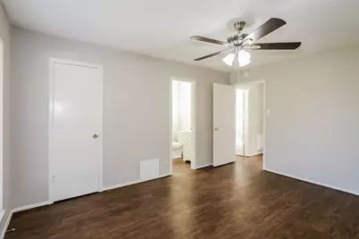 5139 Wickview Lane, Houston, TX 77053 - Photo 10