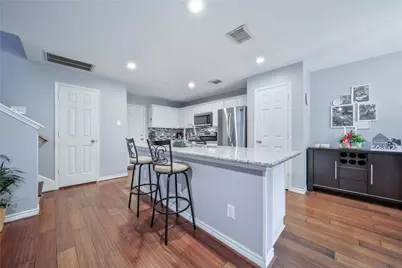 22 Butterfly Branch Place, The Woodlands, TX 77382 - Photo 12