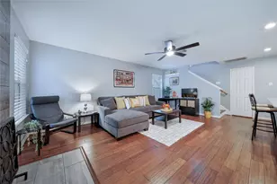 22 Butterfly Branch Pl, The Woodlands, TX 77382 - Photo 10
