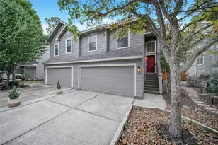 22 Butterfly Branch Pl, The Woodlands, TX 77382 - Photo 2