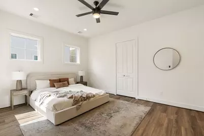 1142 W 16th Street, Houston, TX 77008 - Photo 14