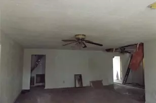 437 8th St, Dickinson, TX 77539 - Photo 8